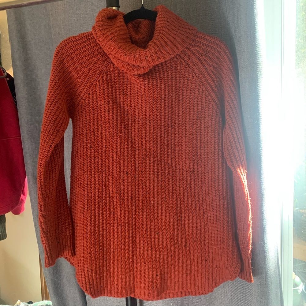 Sun & Shadow Rust Knit Sweater - Perfect for Autumn!   Size XS
